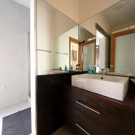 Apartament Brand New Listing Located Just Off Seafront *