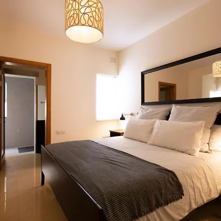 شقة Brand New Listing Located Just Off Seafront