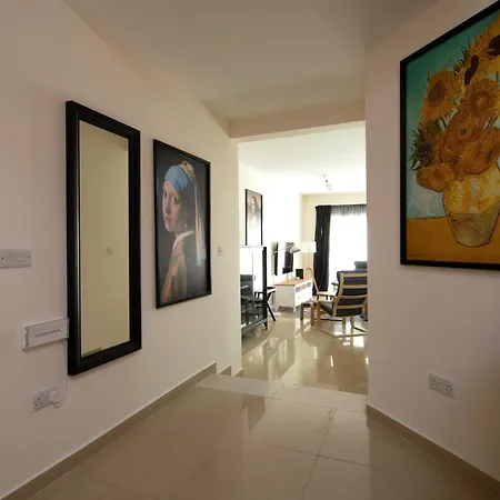 شقة Brand New Listing Located Just Off Seafront سليمة