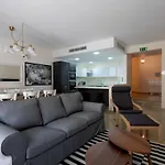 Brand New Listing Located Just Off Seafront Διαμέρισμα *