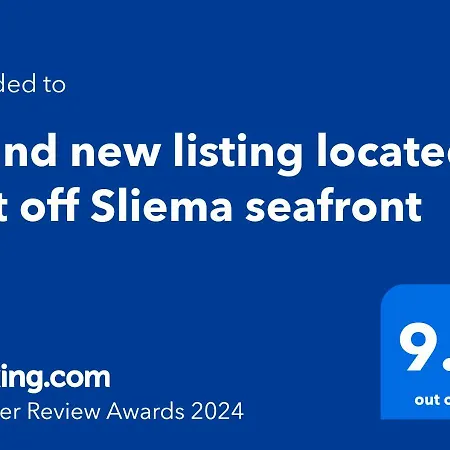 아파트 Brand New Listing Located Just Off Seafront *
